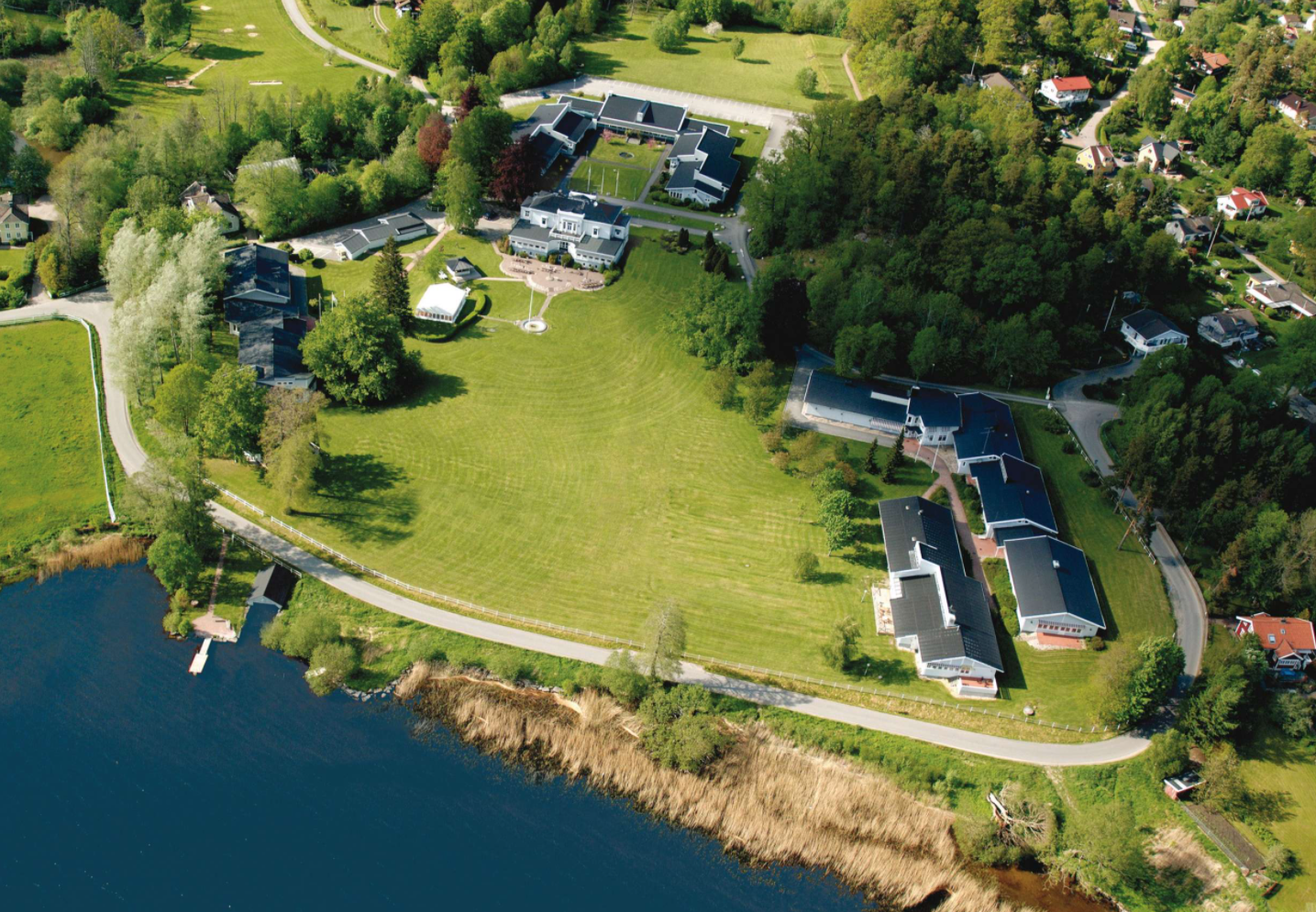 Birdseye view over Aspenäs Herrgård