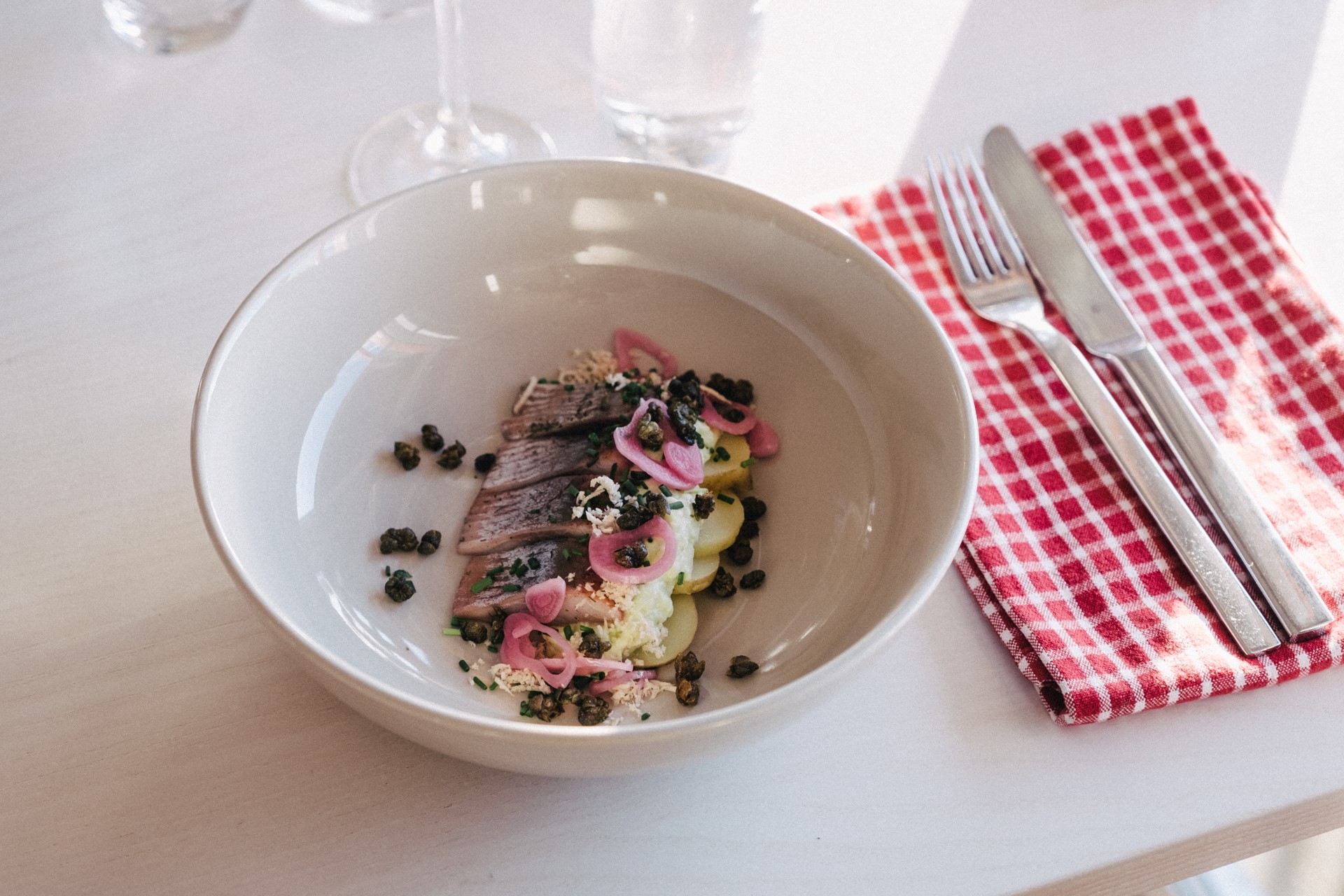 Plate at Björholmens Marina.
