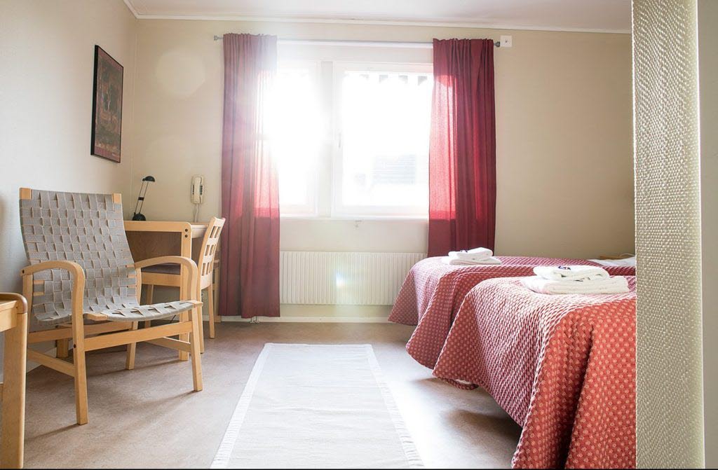 A double bedroom at Nordiska Konferens och Bed & Breakfast