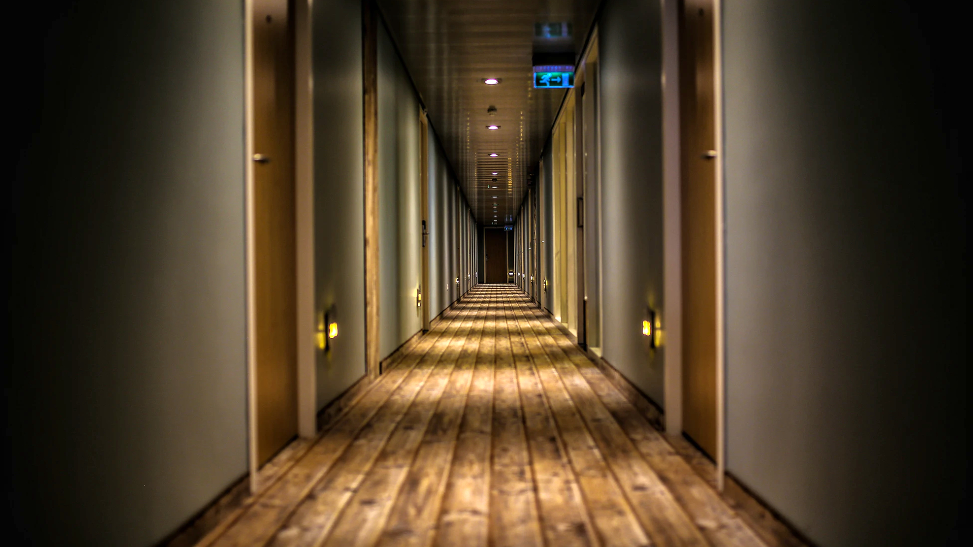 A hallway at Hotell Gustaf