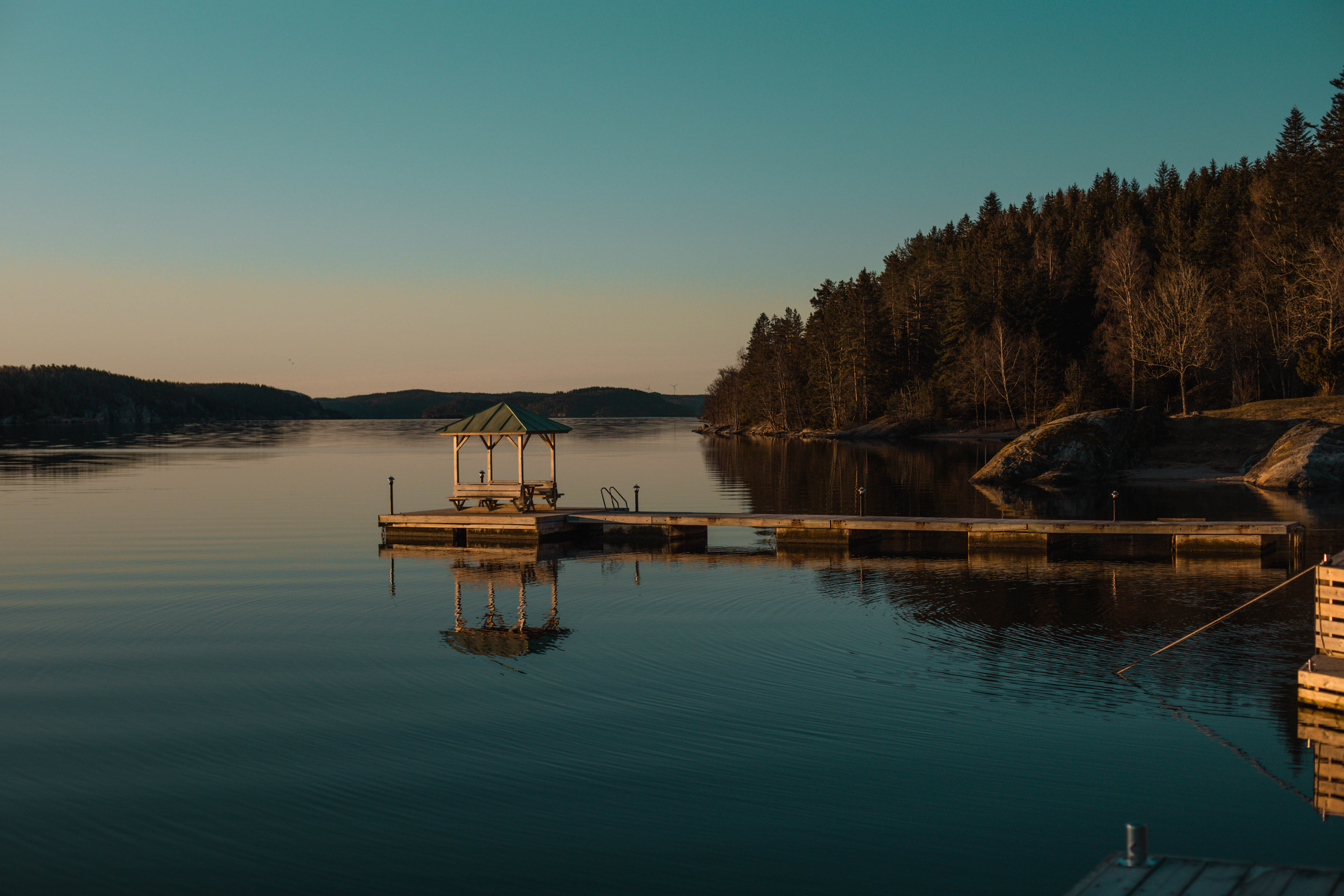 Sunset over Vann's bathing jetty in Gullmarsfjorden
