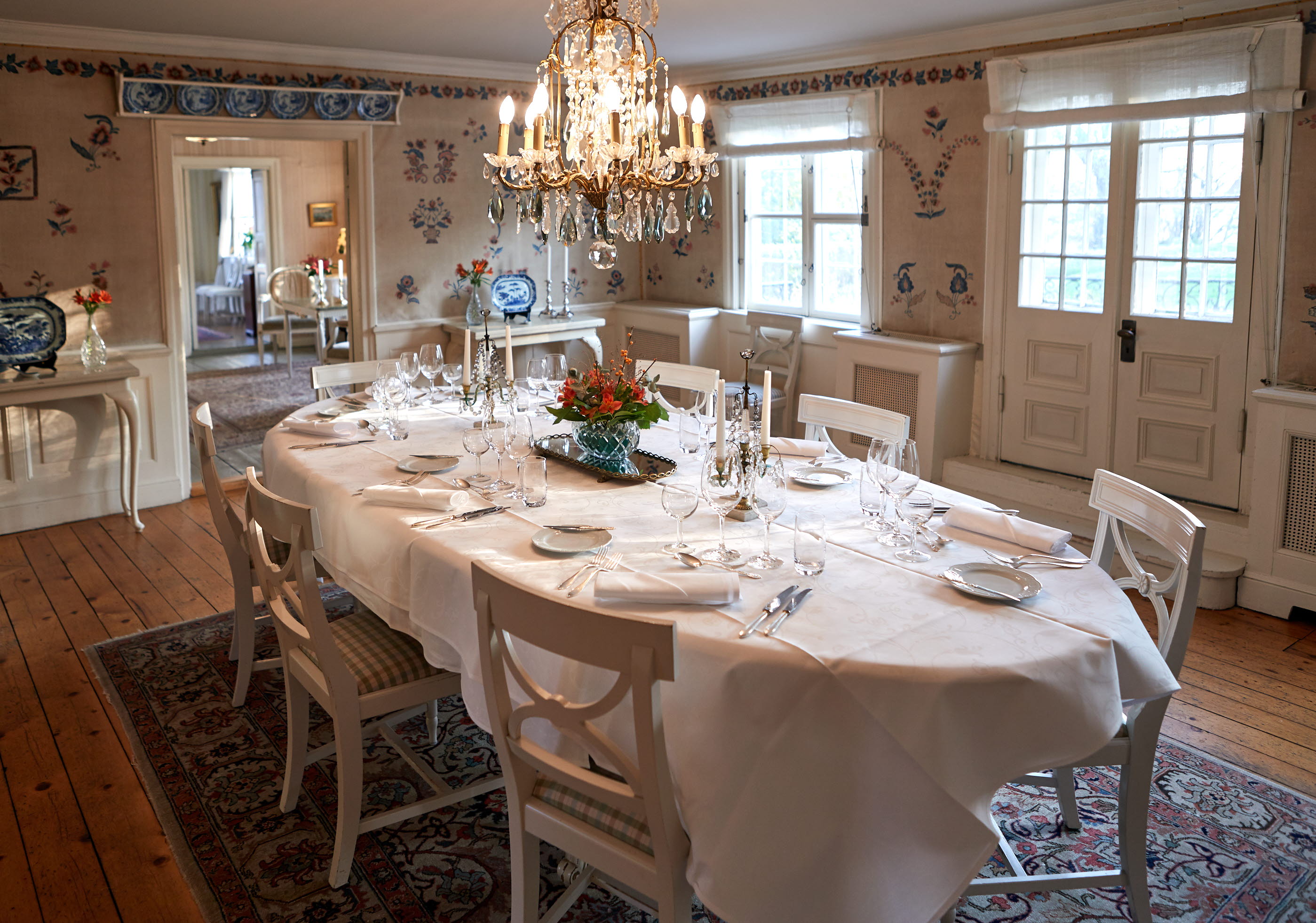 Nice looking dinner table in a manor house setting.