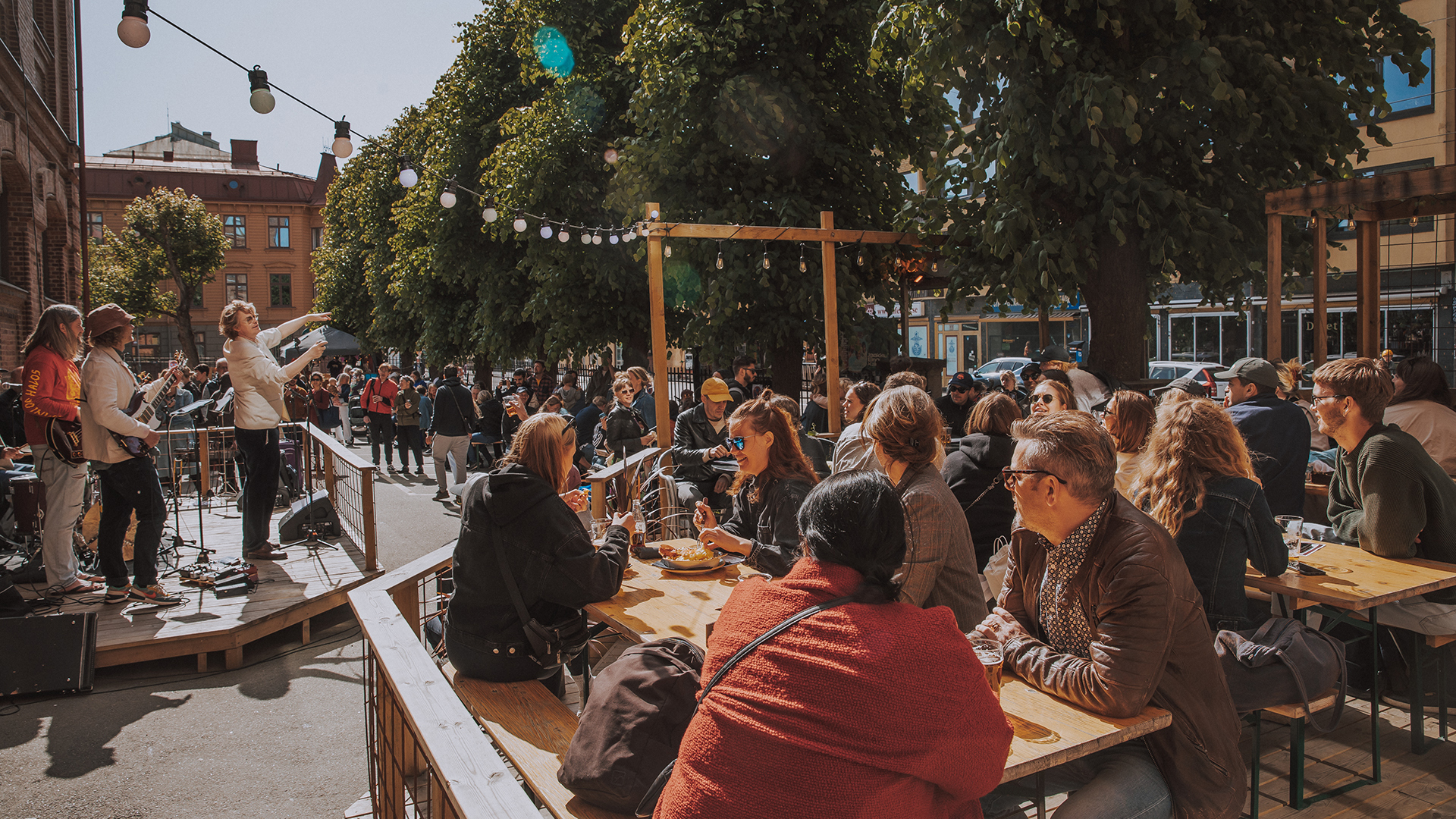 Outdoor concert at Musikens Hus/Hängmattan