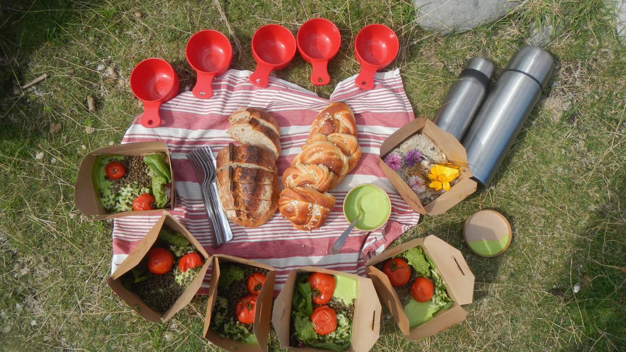 Outdoor lunch, Koster Kayak Tours