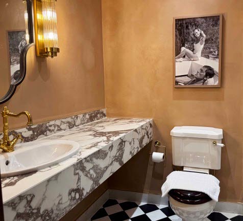 A beautifull hotel bath room at Karstorp Säteri