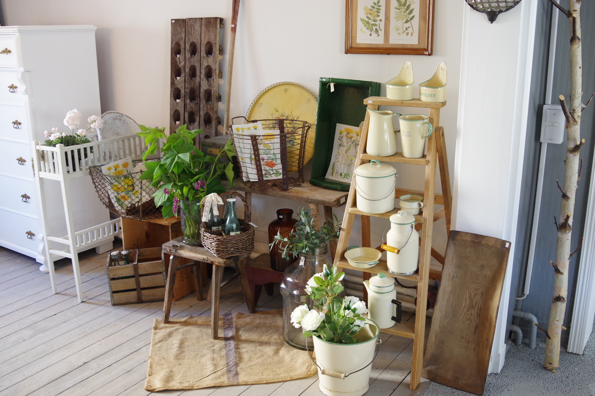 Hemlyckan vintage store