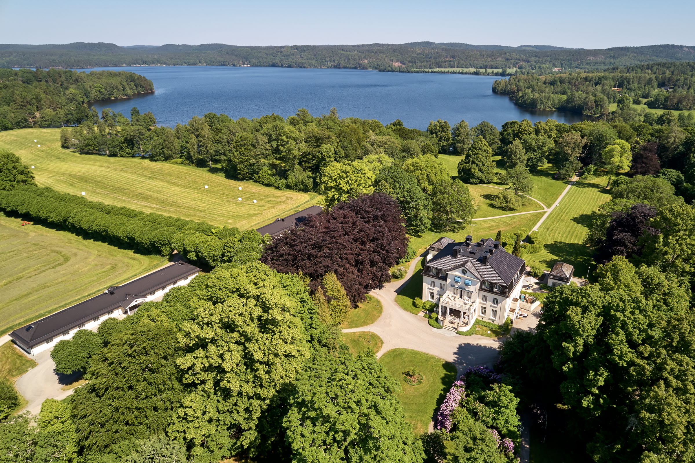 Flygbild över herrgården Baldersnäs