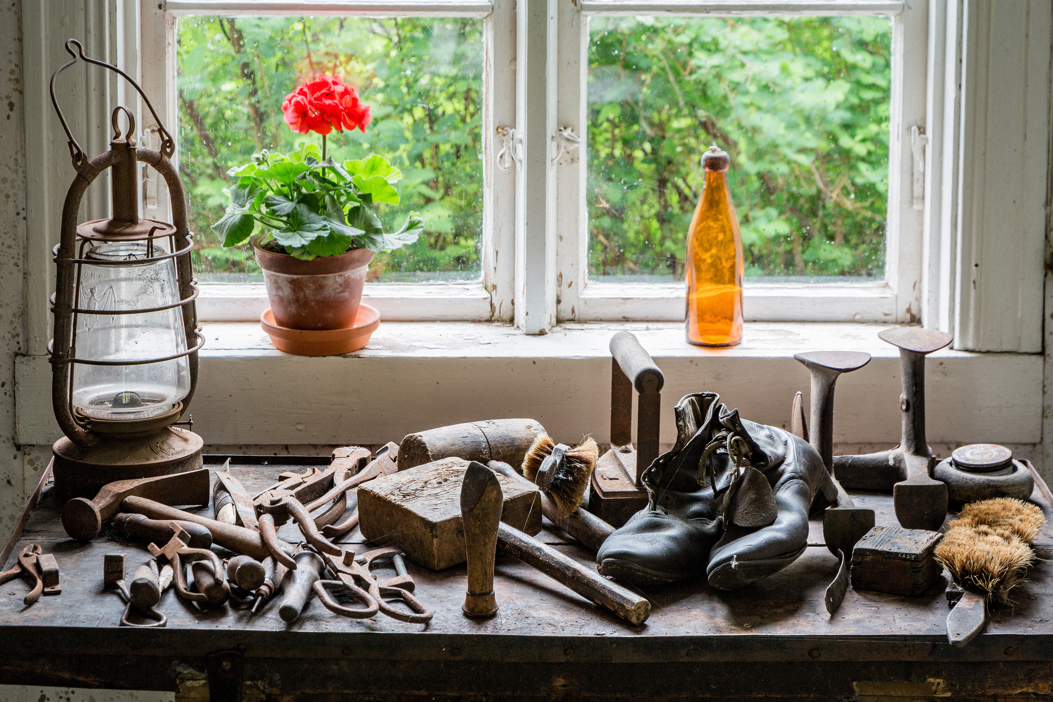 Picture from one of the cabins on Åsle toe where a shoemaker has lived.