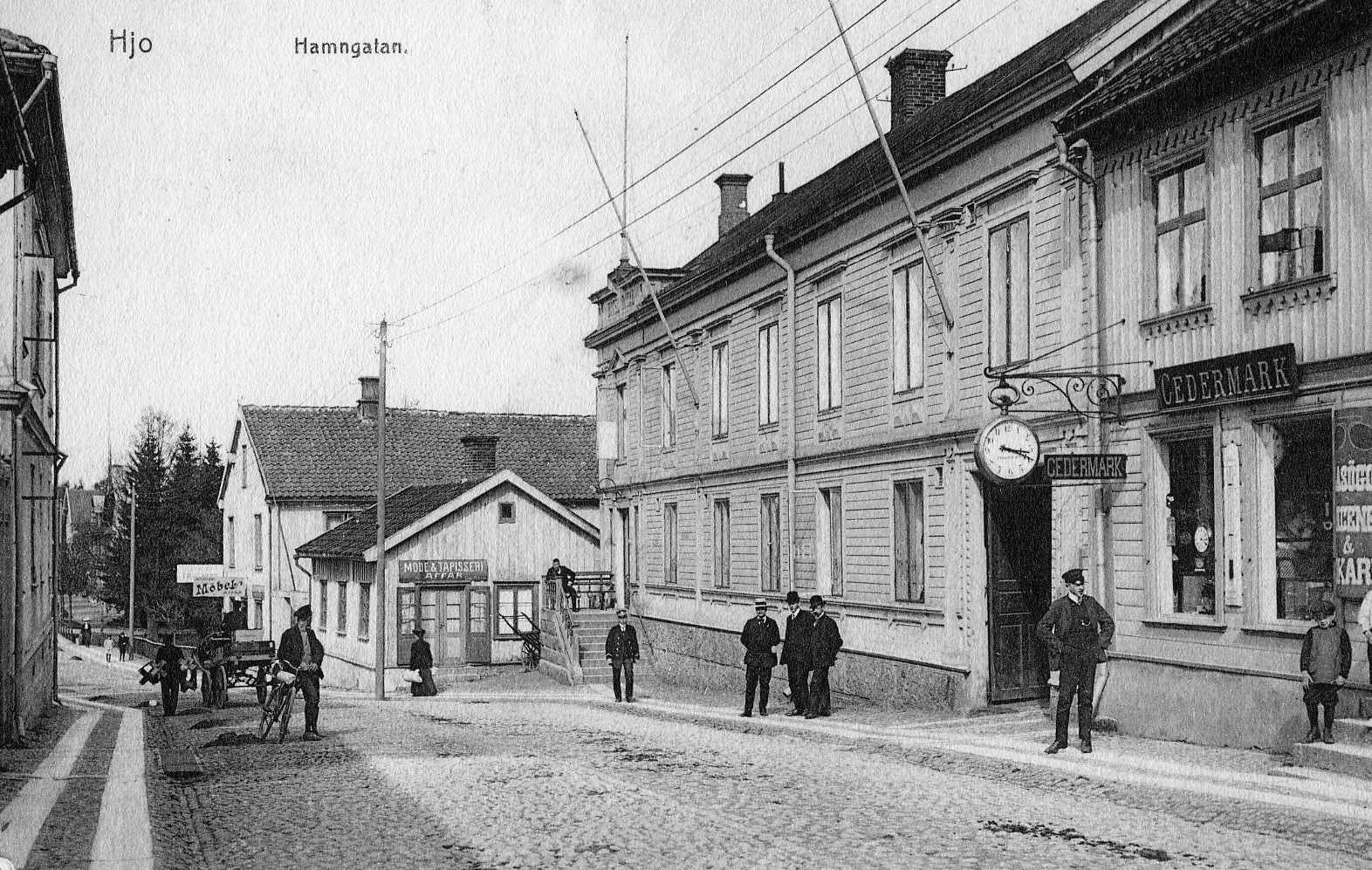 Historical photo of the town centre of Hjo. 