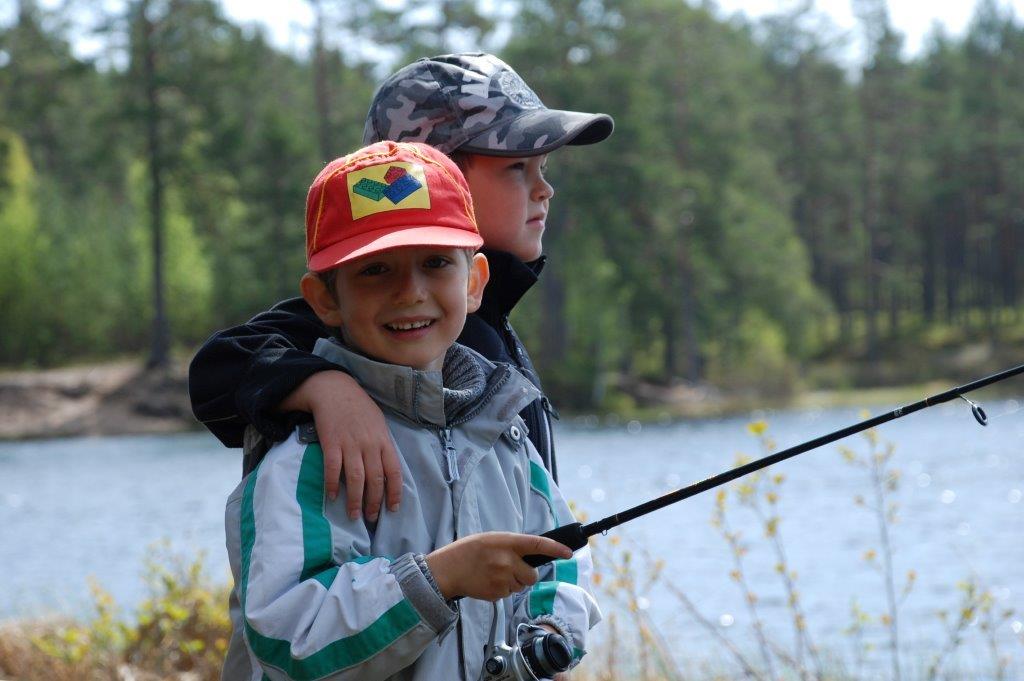 Two children fishing on the Hökensås nature reserve.