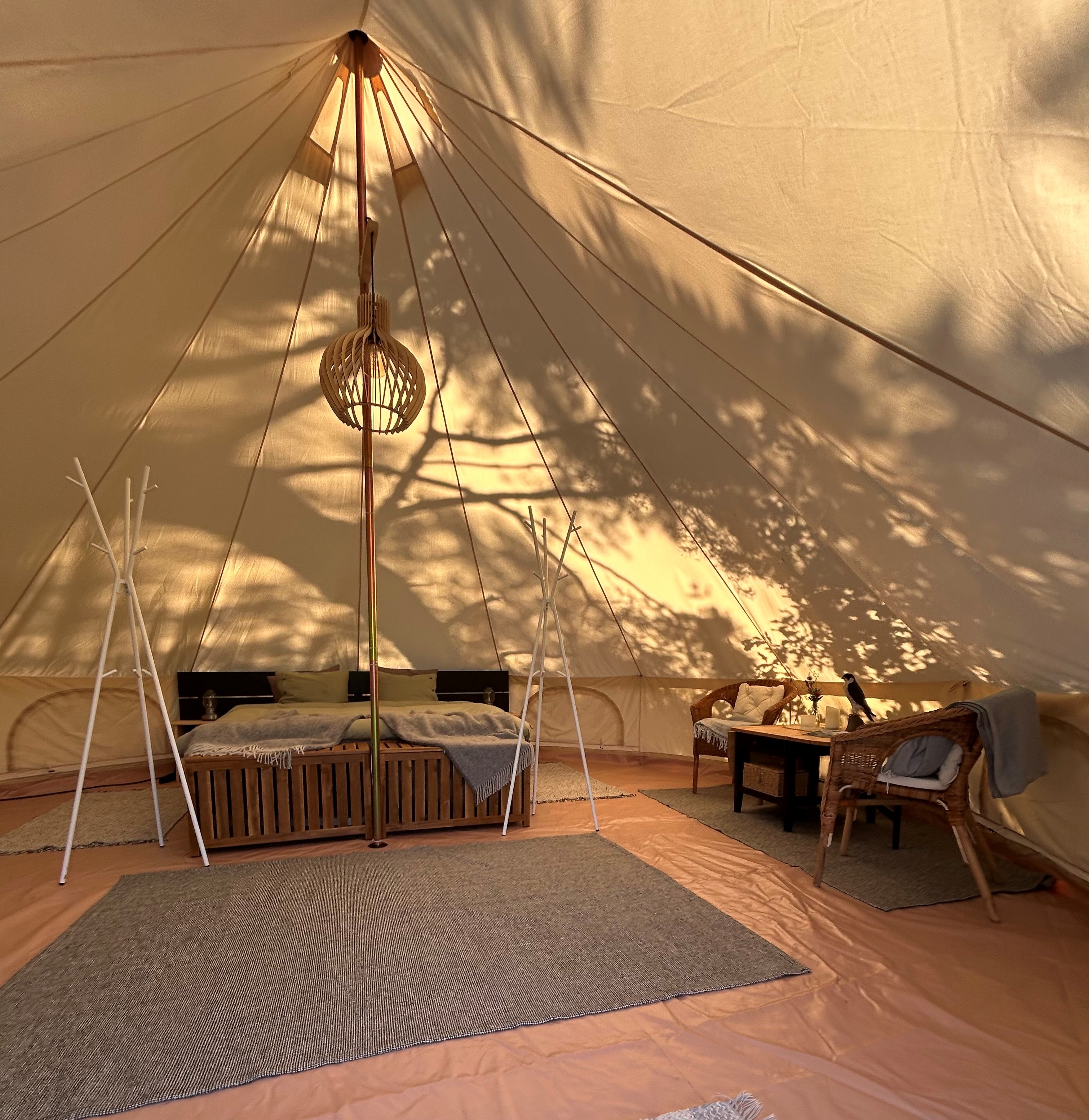 glamping tent with furnitures