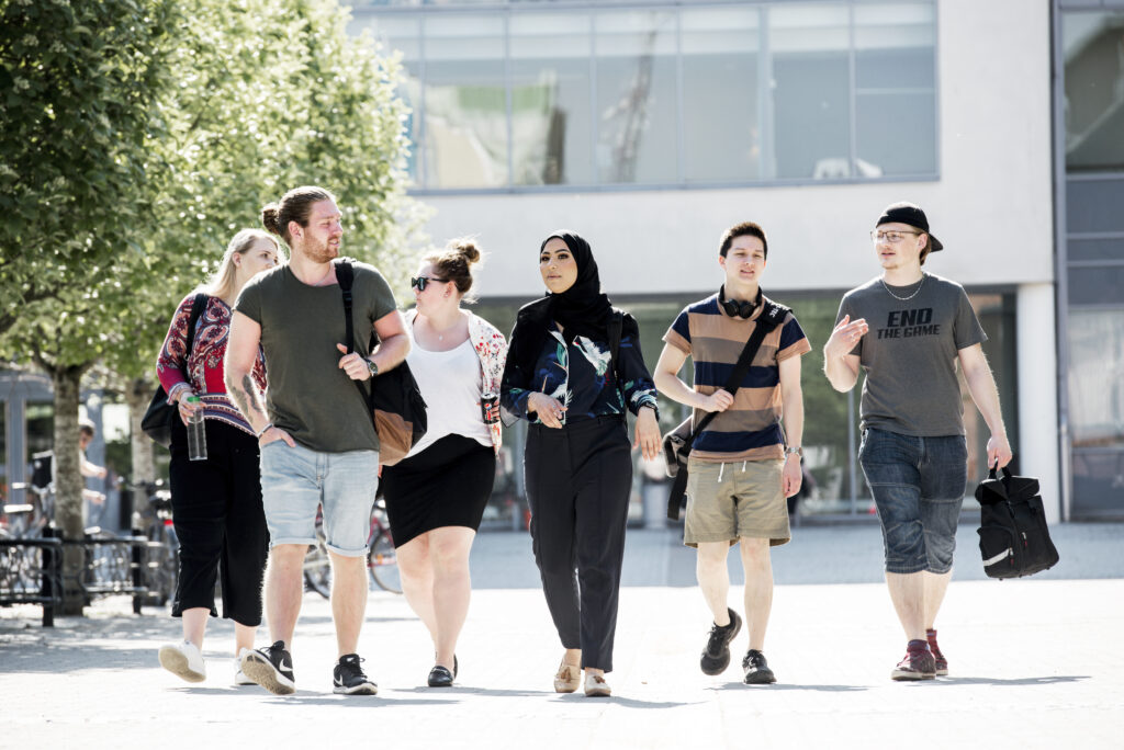 Studens from University West walking outside