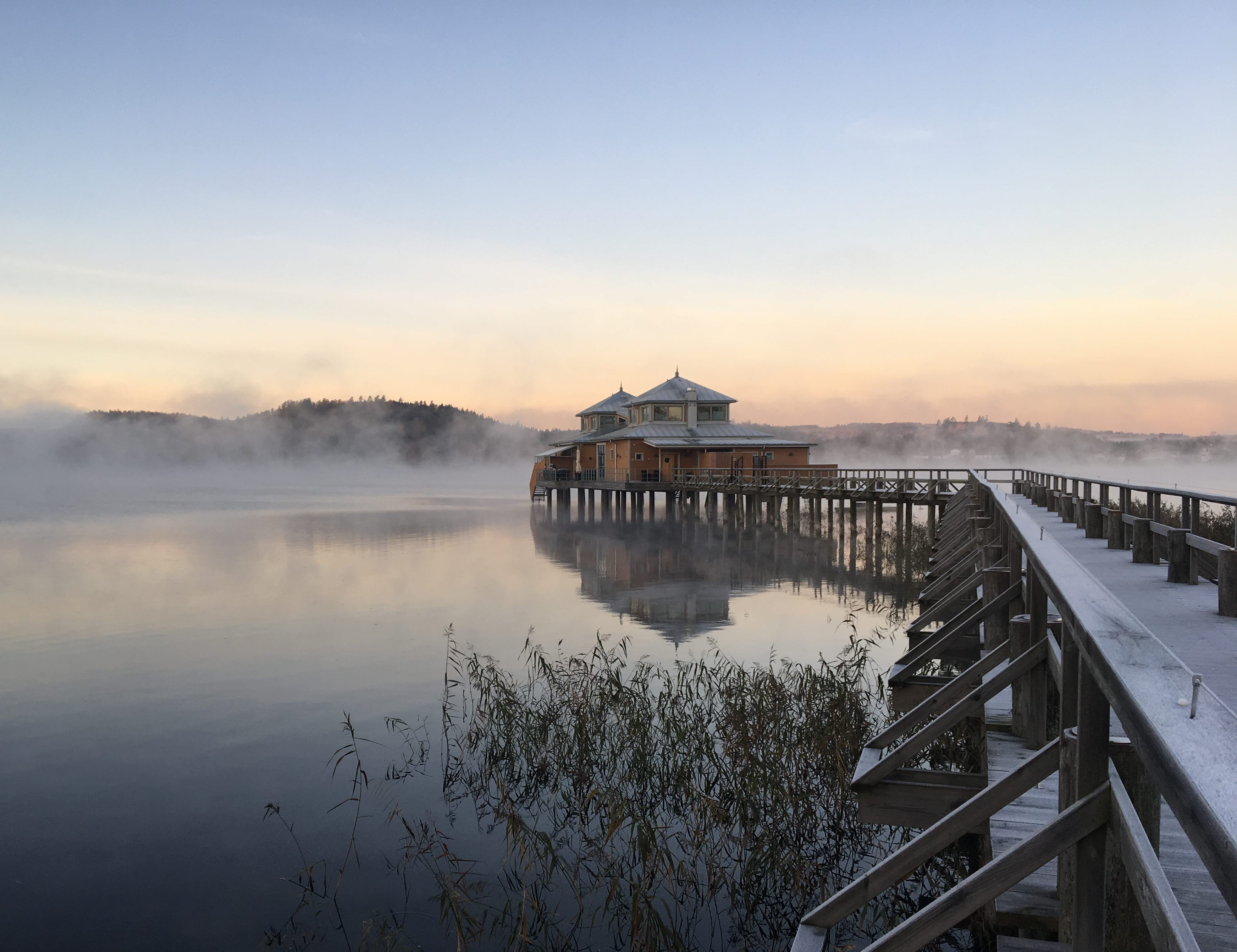 Ulricehamn cold bath house in lake åsunden on a frosty winter day